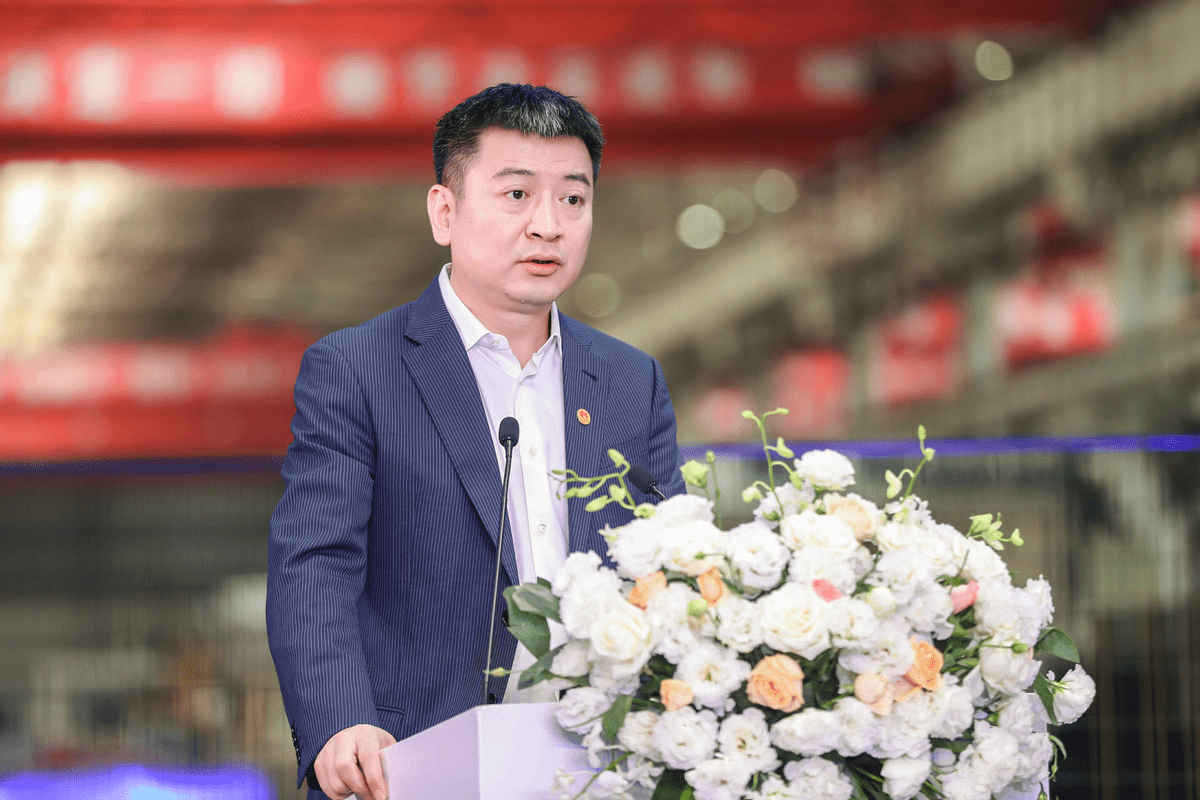 华为|三一重工携手中国电信、华为点亮装备制造业首个5G全连接工厂