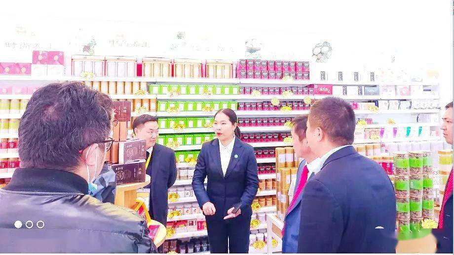 活动党委书记中药科技总经理郭春丽昆明北区分部指导工作昆明北区分部