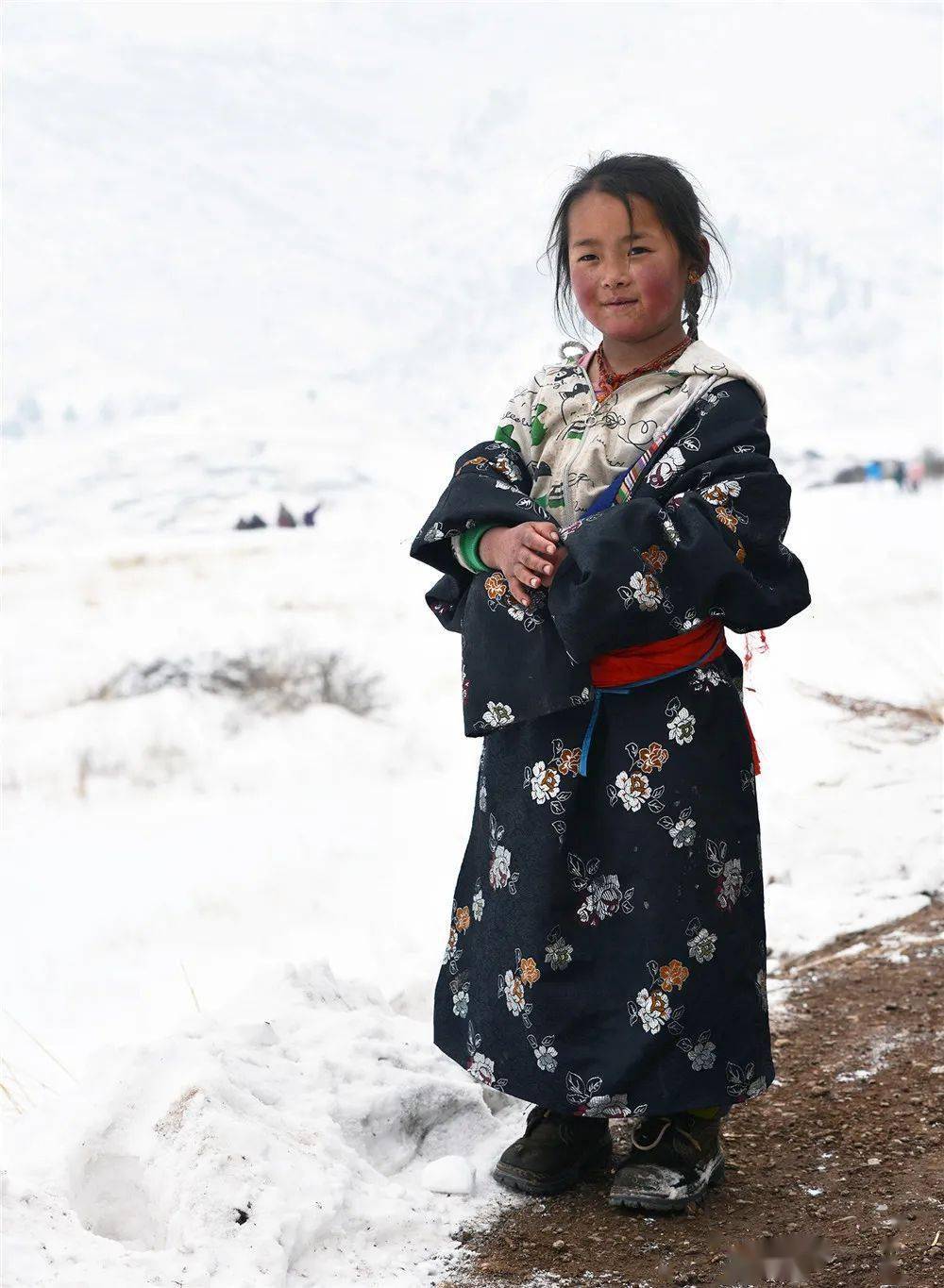 藏民小孩摄影图片图片
