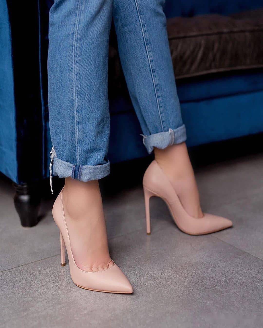 恨天高系列高跟鞋的美感你能体会吗展示女性骨子里的美