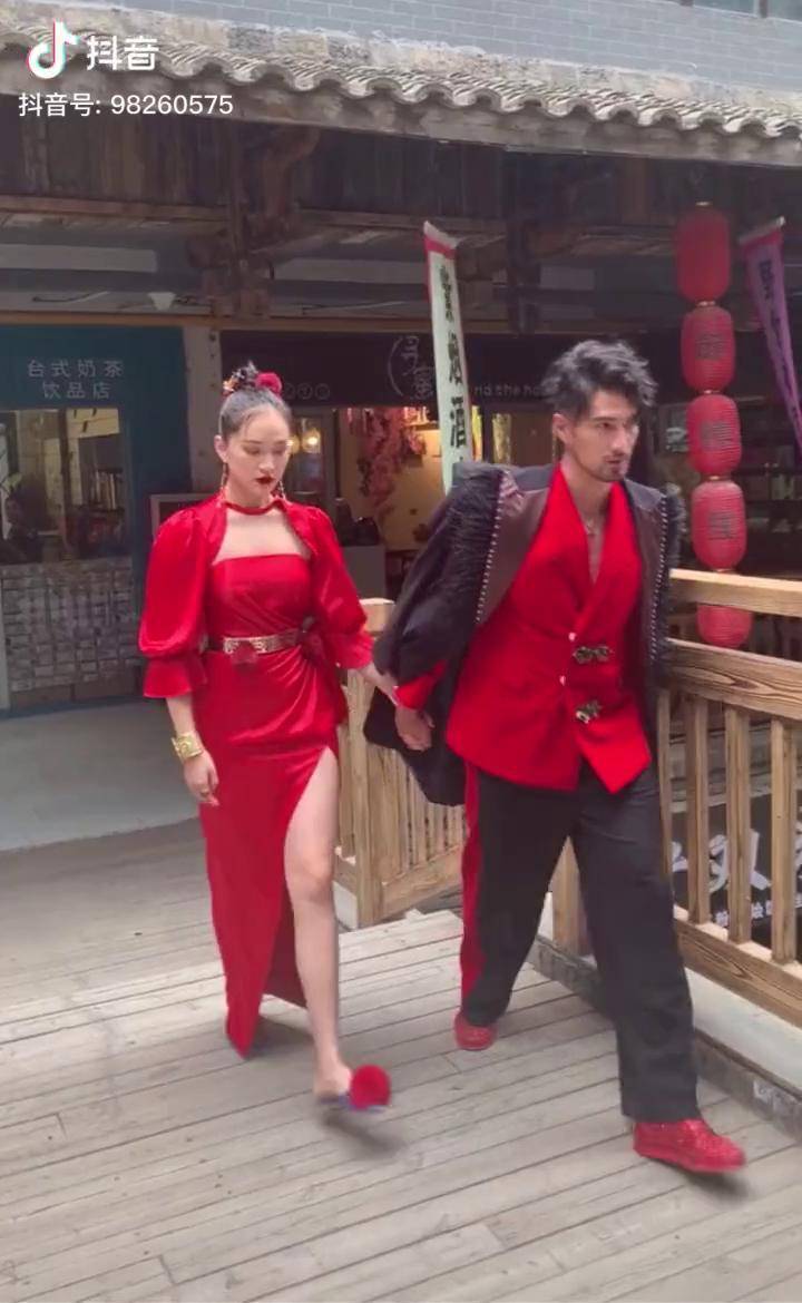 全抖音都在卡点卡点大叔aaben