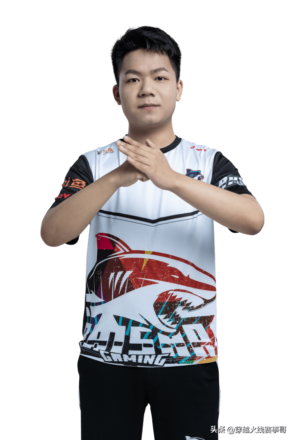 电竞人物n9荣耀之路汗水铺不枉年少追梦时