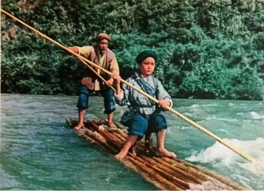 【青春放映室】79《闪闪的红星》_潘冬子