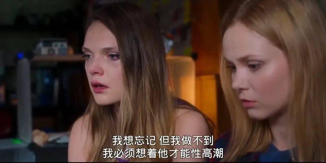 满屏肉体,我只敢深夜安利
