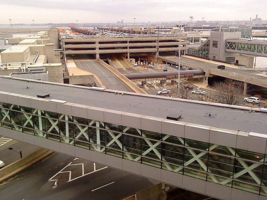 洛根机场停车难!为节约资金关闭低价停车位 苦了旅客