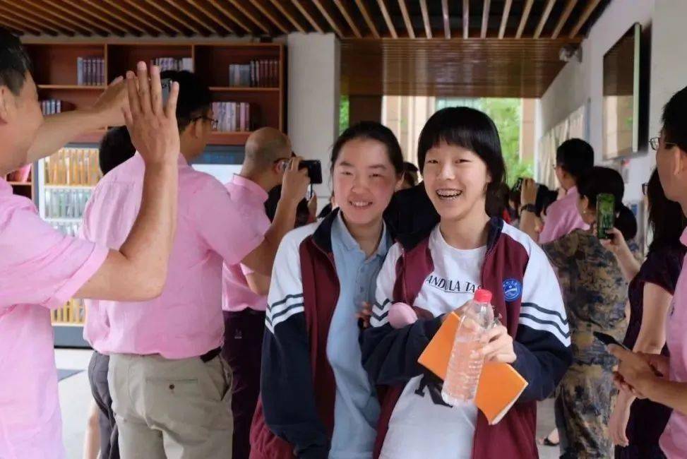 分别是文海实验学校,养正学校,下沙中学,景苑中学,义蓬中学,新湾中学