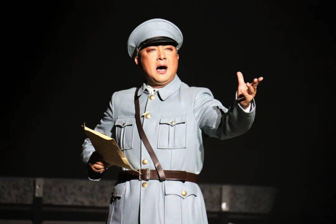 大型花灯剧王德三震撼首演