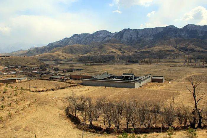 包头旧迹巴总窑子李井泉司令部旧址1938年至1939年土右旗