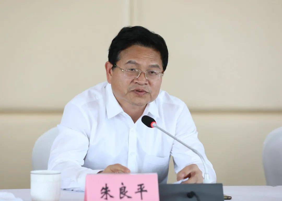 院检察长候选人,任中共宜兴市人民检察院党组书记;徐国胜同志不再担