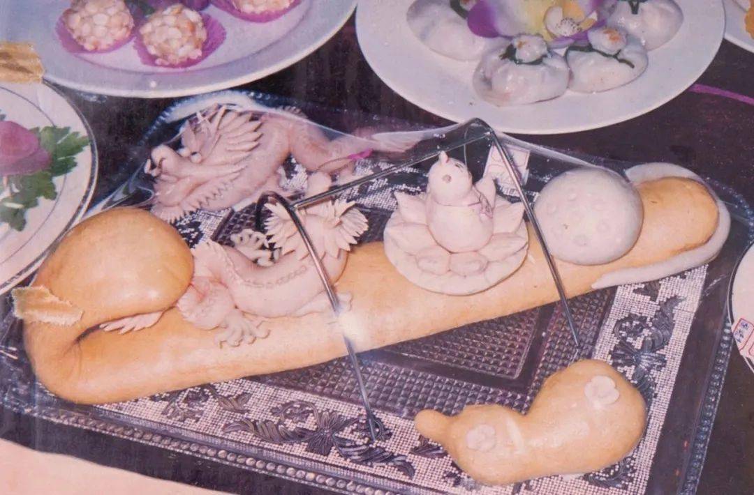 收集80,90年代的食物,明星照