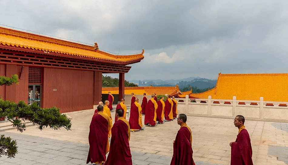 出家人真实生活大揭秘
