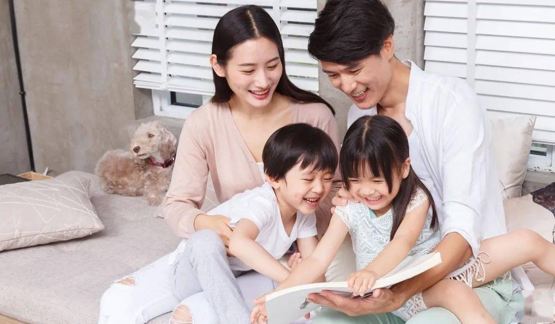 如何给孩子增加正能量 332fc118653644b1bfd3e87c1645d778.jpeg