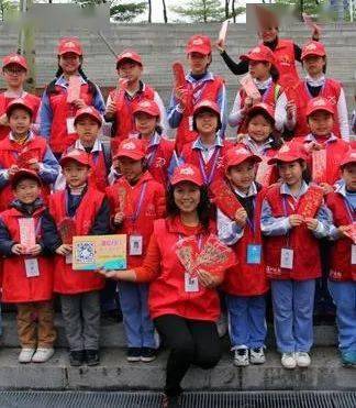 公益志愿者类工作 536707fd8ee74575bf07be8a9879dd83.jpeg