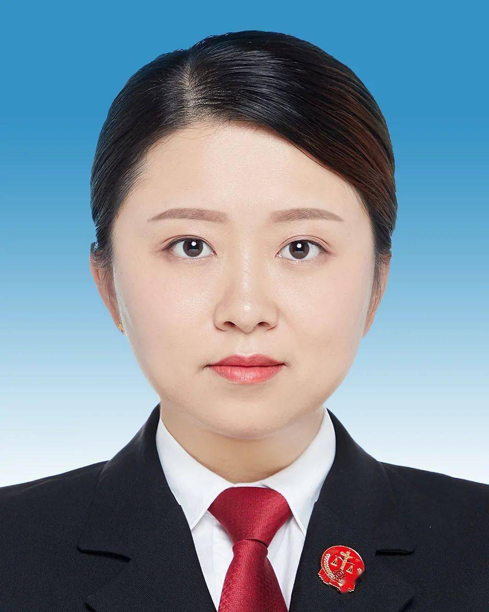 最美政法干警做有温度的法官记麒麟区人民法院立案庭庭长钟旋