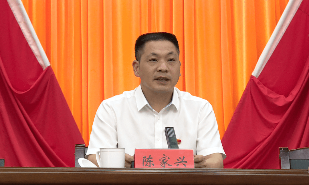 分秒必争富宁强力推进创建国家卫生县城