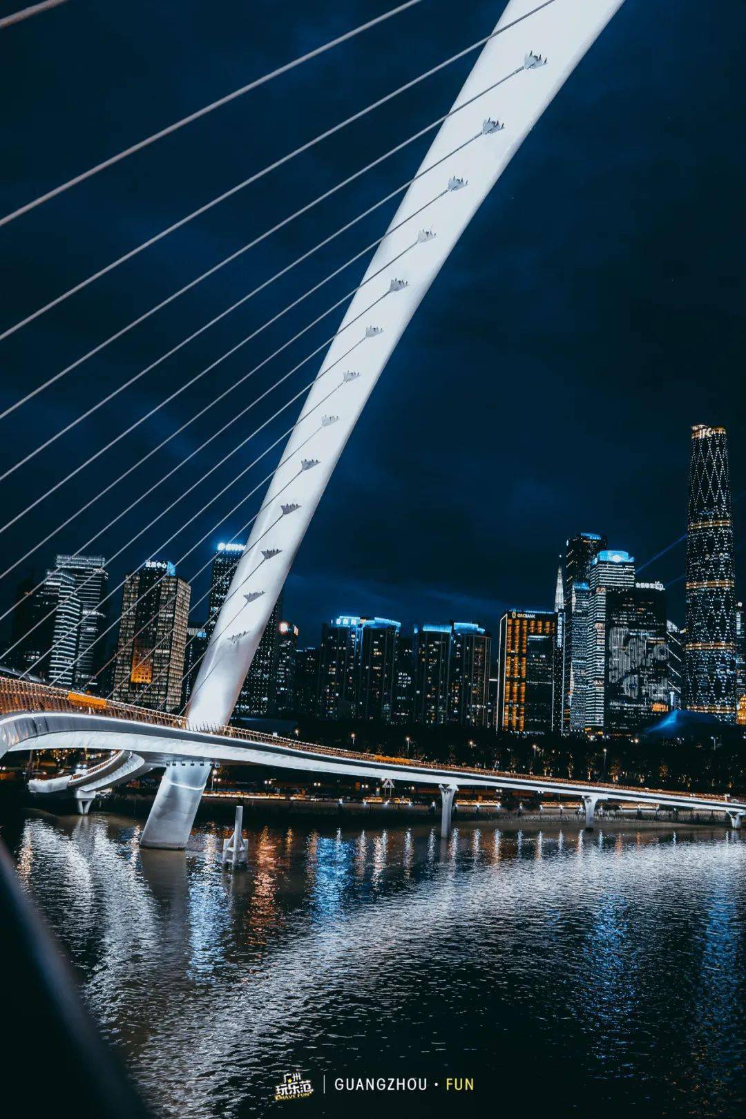 刚刚广州首座跨江人行桥开通上桥这样预约