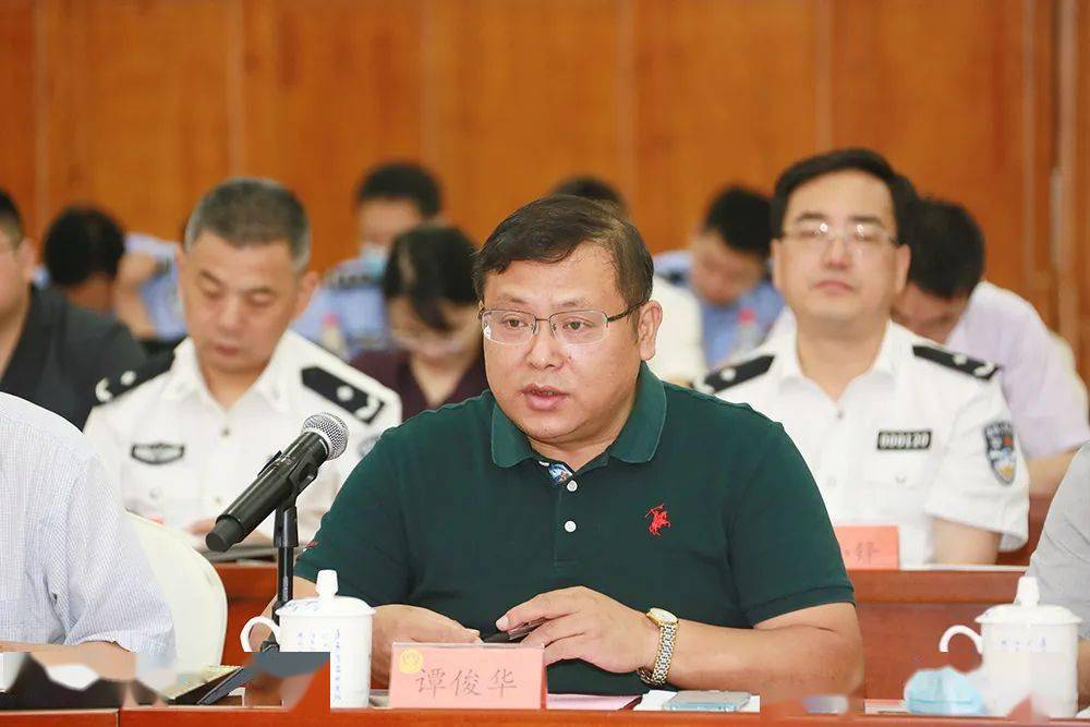 省禁毒委举行江苏省防范毒品滥用专家组成员聘任仪式刘旸出席并讲话