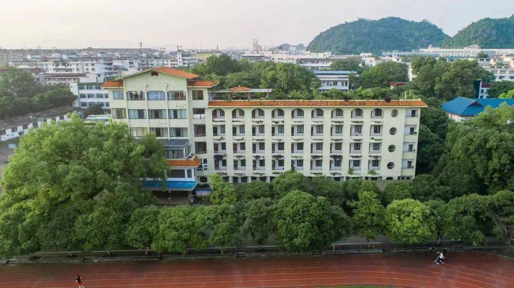 桂林市弘文学校2021年秋季招生公告