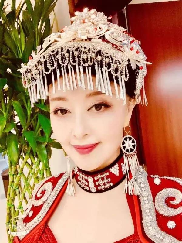 四川达州籍青年作家为千年古镇写歌 一曲《红鲤》唱响古今