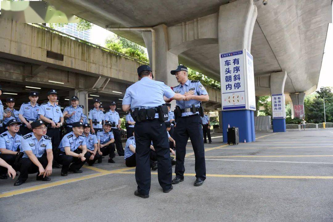 实战|紧贴实战急需 精准送教一线