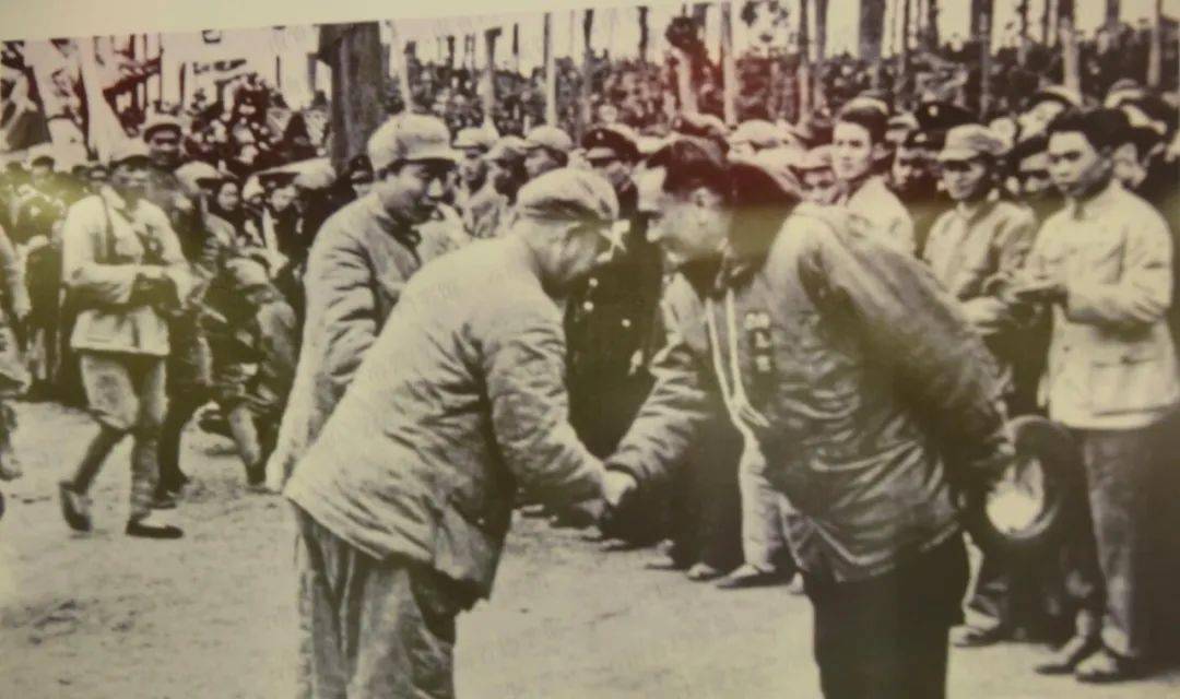 建党百年口述云南经过24年艰苦卓绝的斗争这一天云南万人空巷迎接解放