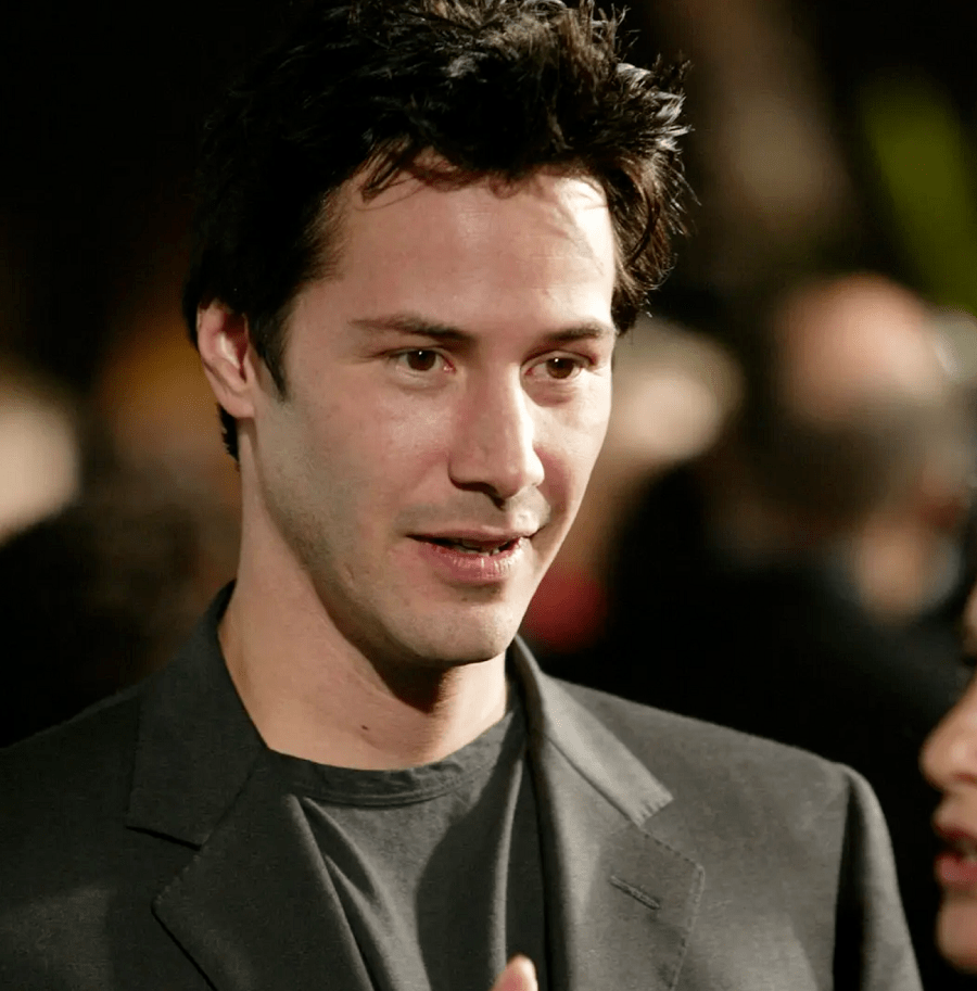 对,就是主演《黑客帝国》的那个基努·里维斯.