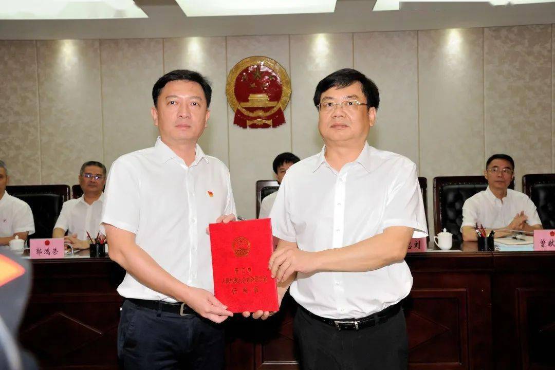 晋江市第十七届人大常委会第三十六次会议召开