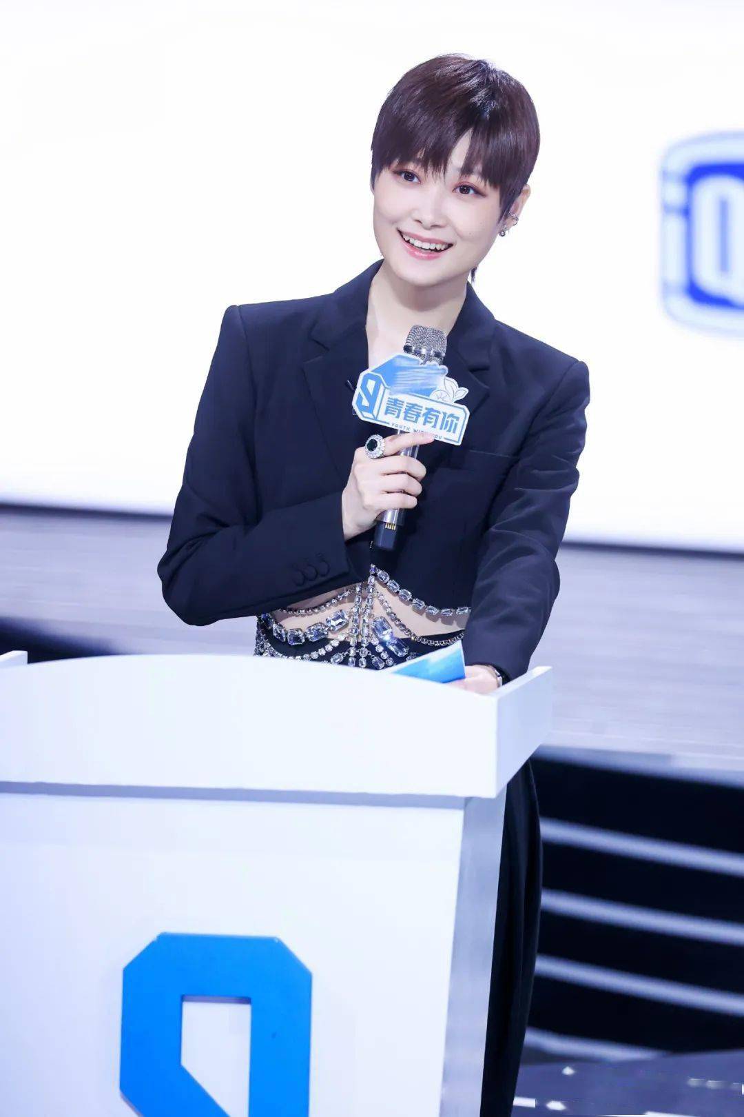 这些少年感女明星帅起来 谁能不迷糊_刘雨昕