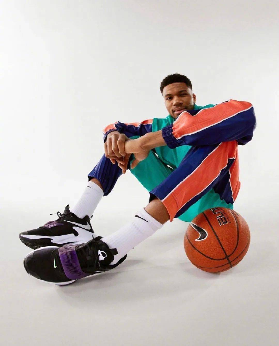 字母哥三代官宣发布设计在线配置挂机