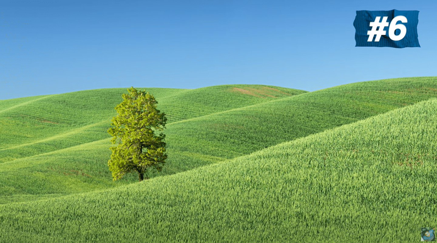 三男子重造微软windowsxp经典壁纸蓝天白云绿草依旧