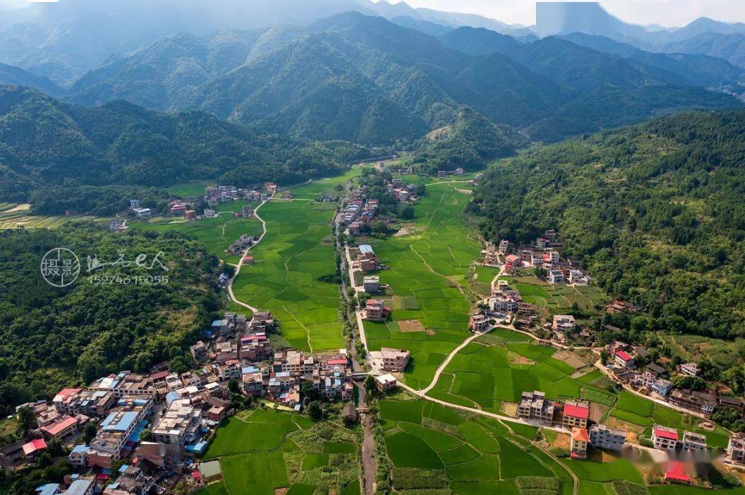 67航拍学校东安县新圩江镇中田学校照片视频跟10年前对比看有什么