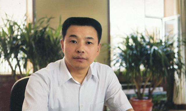 最猖狂的山西柳林首富打书记耳光不敢还手最终被判死刑