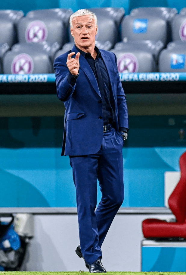 风尚| 欧洲杯主帅穿搭 曼奇尼独领风骚_西装