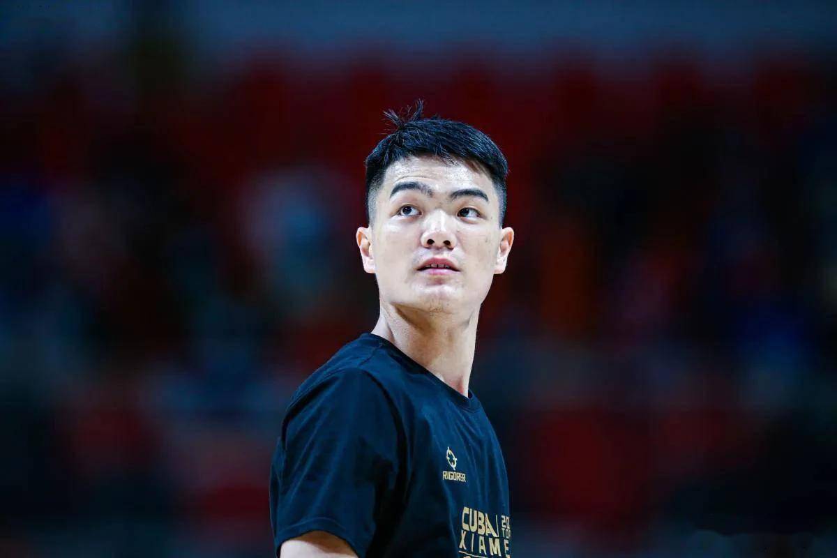 黎伊扬2021年的cba选秀大会将于7月18日在青岛举行