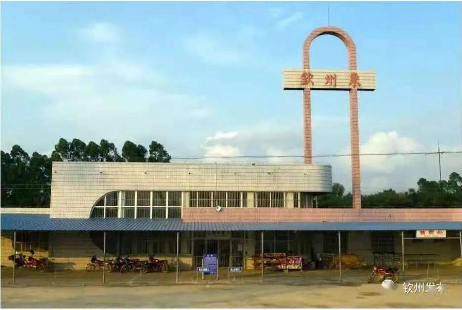 钦州东站浦北县城灵山县城安州大道钦州湾广场大花园灵东水库北环大桥