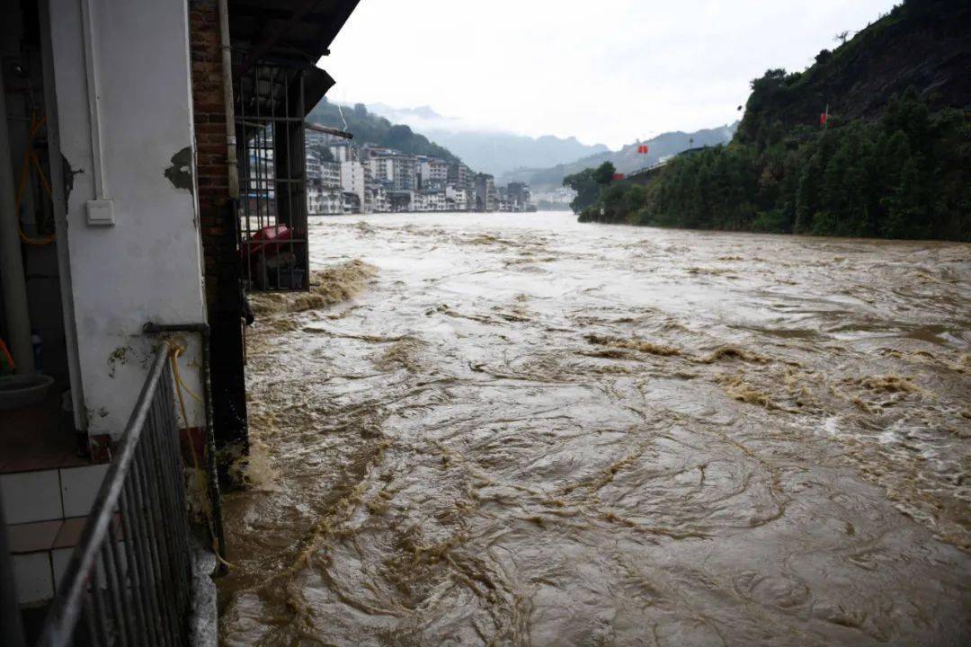 一夜之间资源龙胜洪水围城洪峰今晚过境市区桂林人挺住