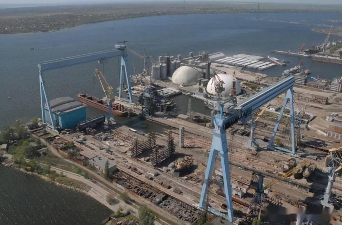 尼古拉耶夫黑海造船厂图片