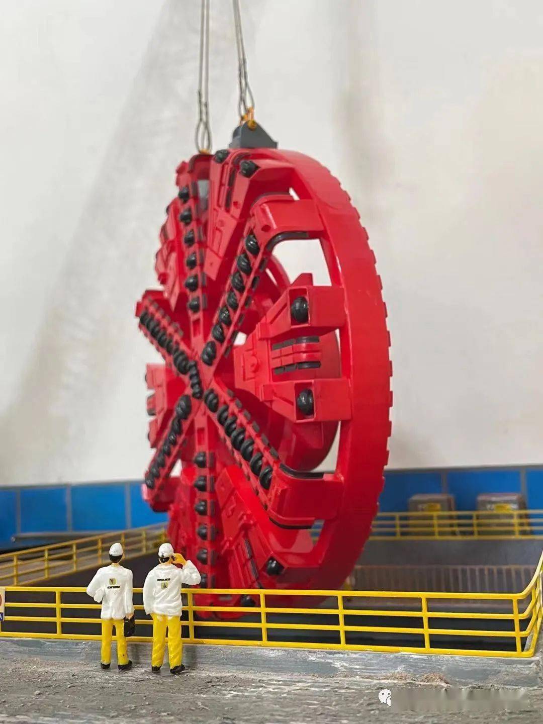 无限工坊场景再造利勃海尔lg1750mediaco吊装盾构机刀盘