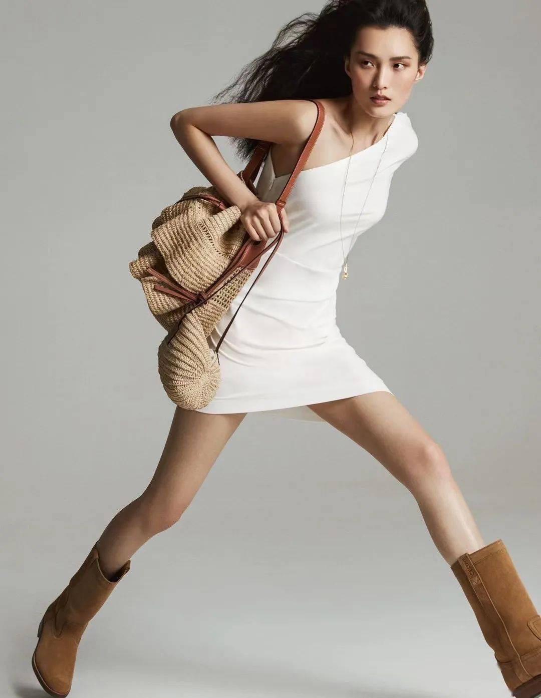 6月杂志大赏这波选题不简单模特小姐姐很会拍