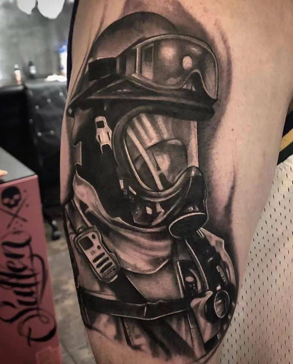 烈火金刚消防员纹身