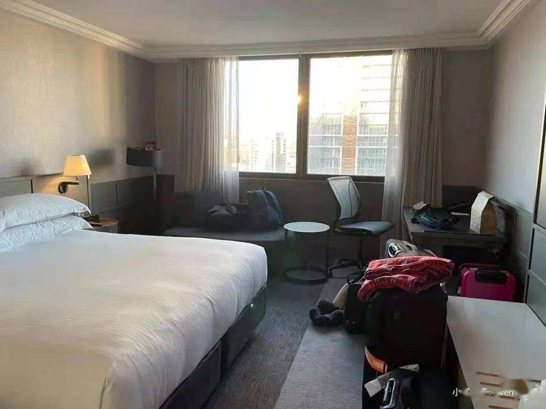 记录一路的心酸历程,检测,乘机,酒店隔离.全过程!