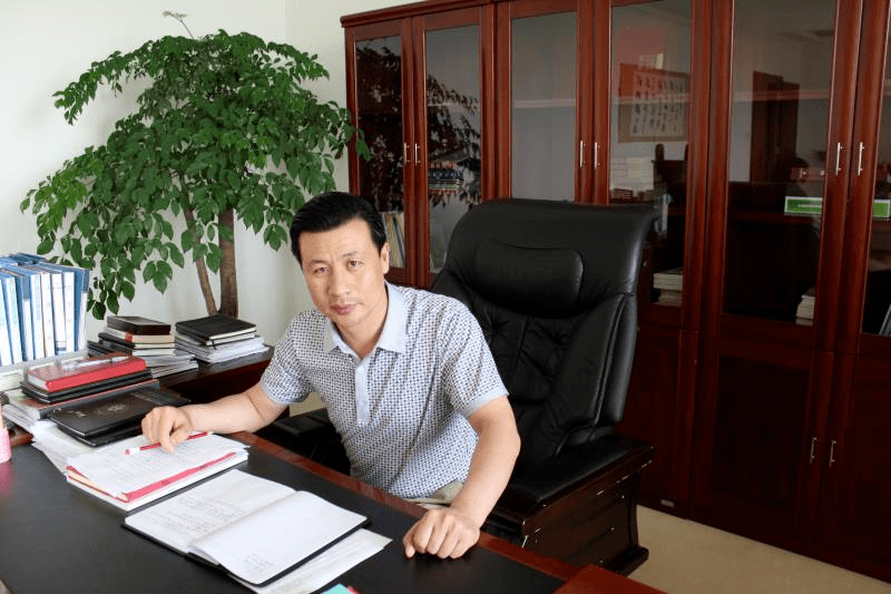 董事长王龙体湖北之声《三农服务热线》栏目湖北地域特色的菜籽油有