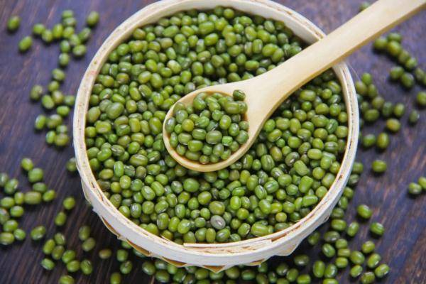 睡觉时间|小暑至盛夏始，这些食物清凉消暑