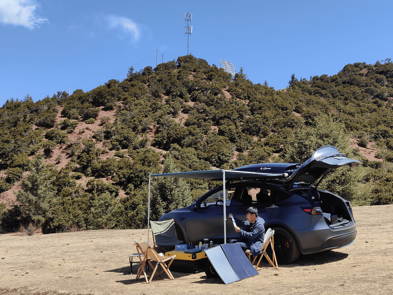 基本可以把露营远行的装备一直带着,随时可以去郊外 happy,虽然 model