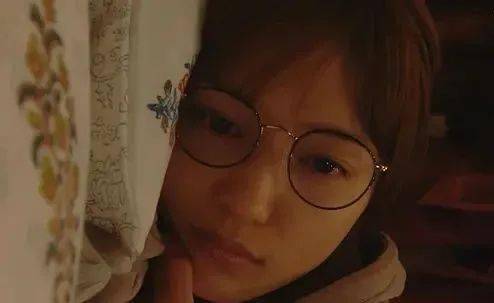 我无奈地告诉他,因为她们既要做好妈妈,又要做好妻子,实在太!累!了!
