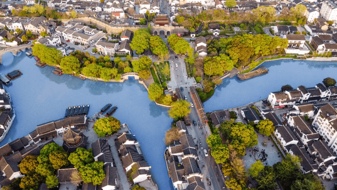 天堂餐馆男主_水天堂西餐厅_天堂餐馆讲的什么