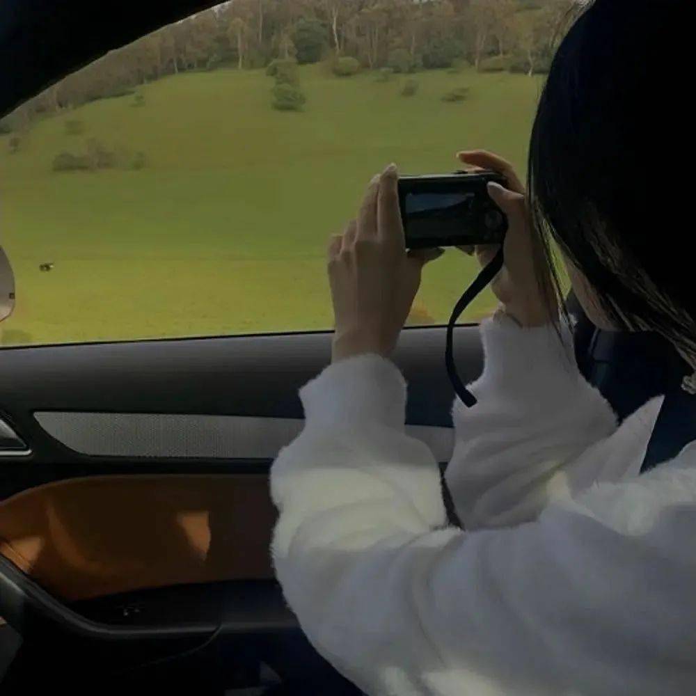 今日头像|建议大家不要再坐地铁了.