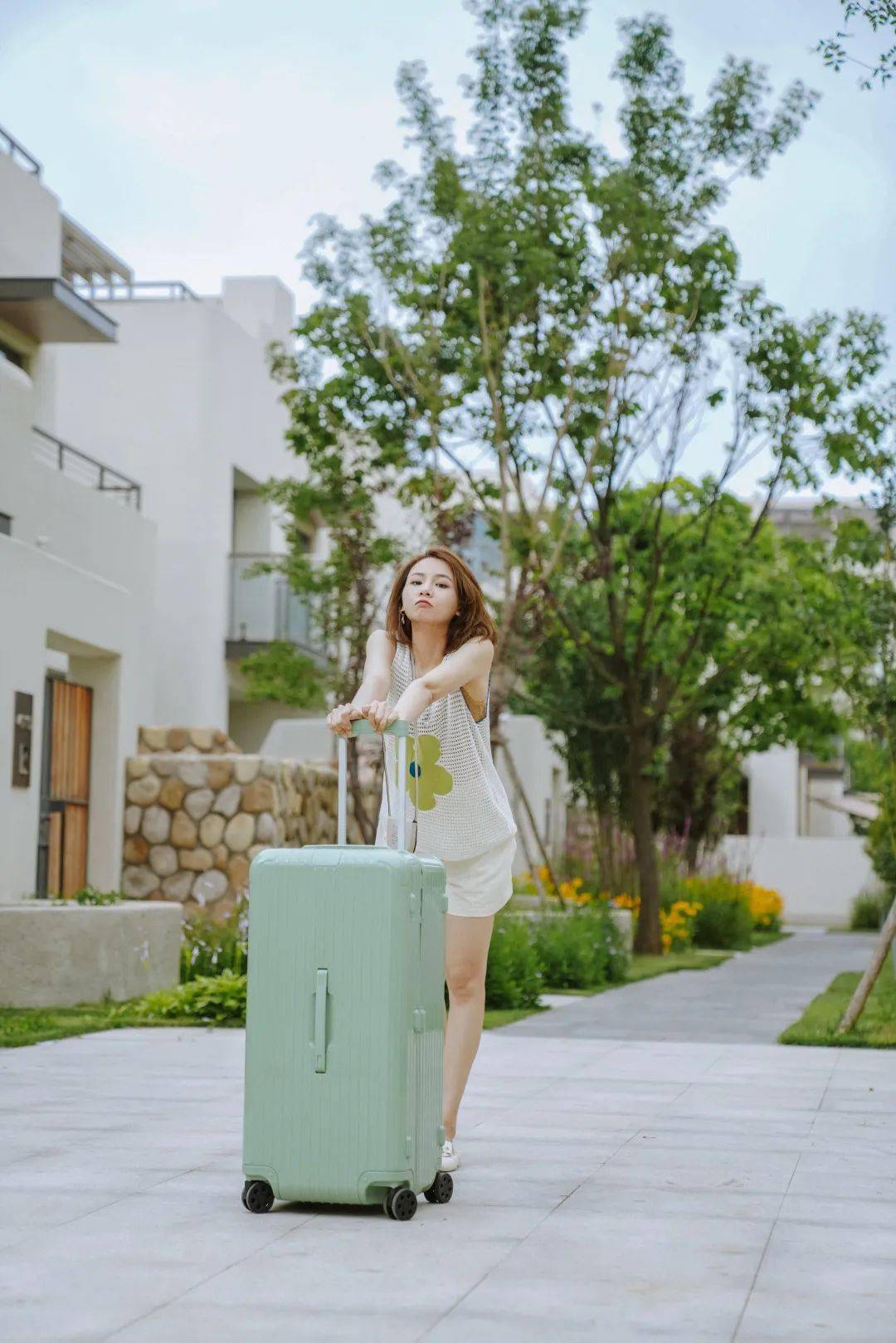 品牌|近期穿搭 | 专心游玩的夏日远行