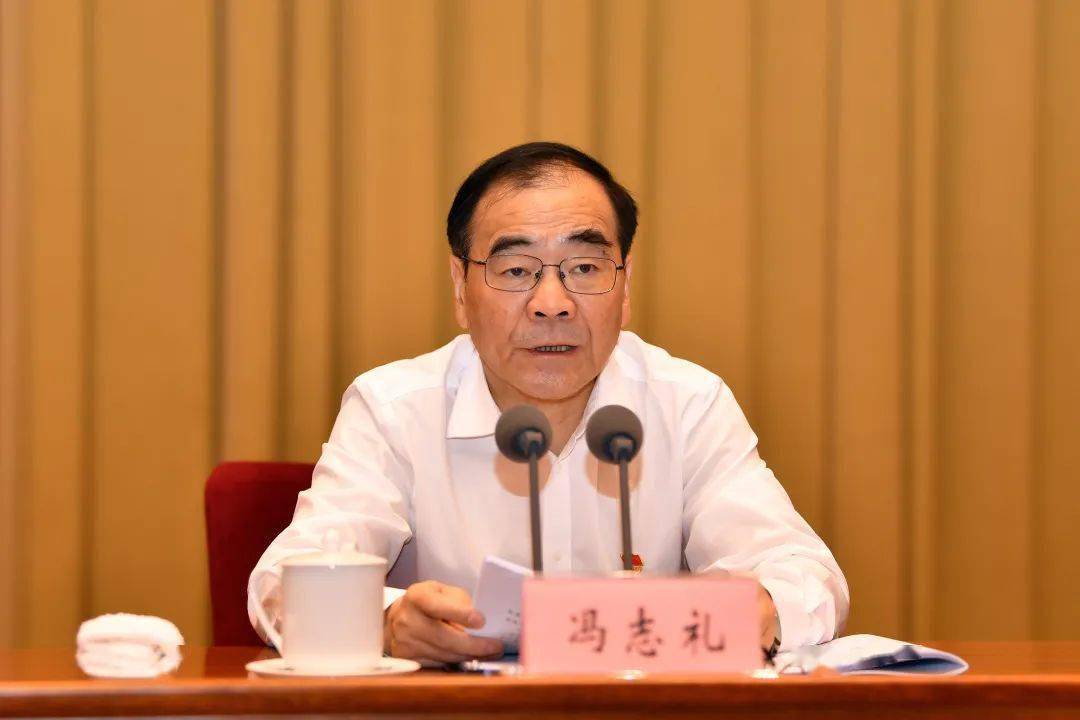 冯志礼在省纪委省监委机关讲授专题党课时强调做一名忠诚干净担当的