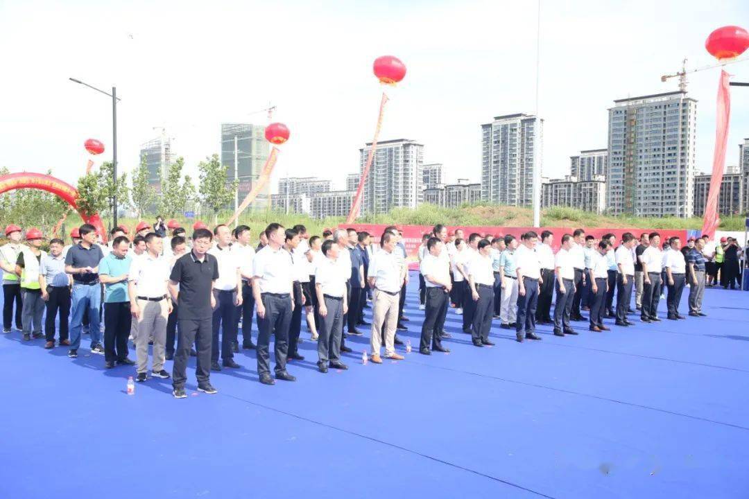 据了解,此次集中开工的项目,包括舒城一中迁建,青墩小区棚改安置房等7